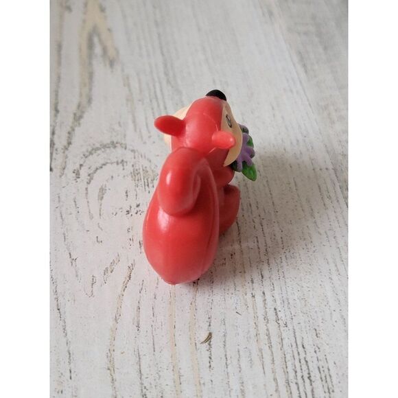 Red squirrel forest animal flower mini toy figure - Picture 3 of 4